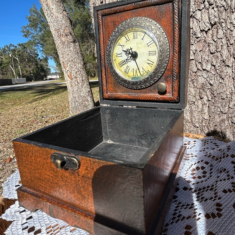 Vintage Wooden Trinket Box Clock Old World European